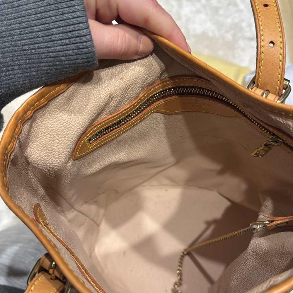 Louis Vuitton Bucket Bag - Picture 5 of 5
